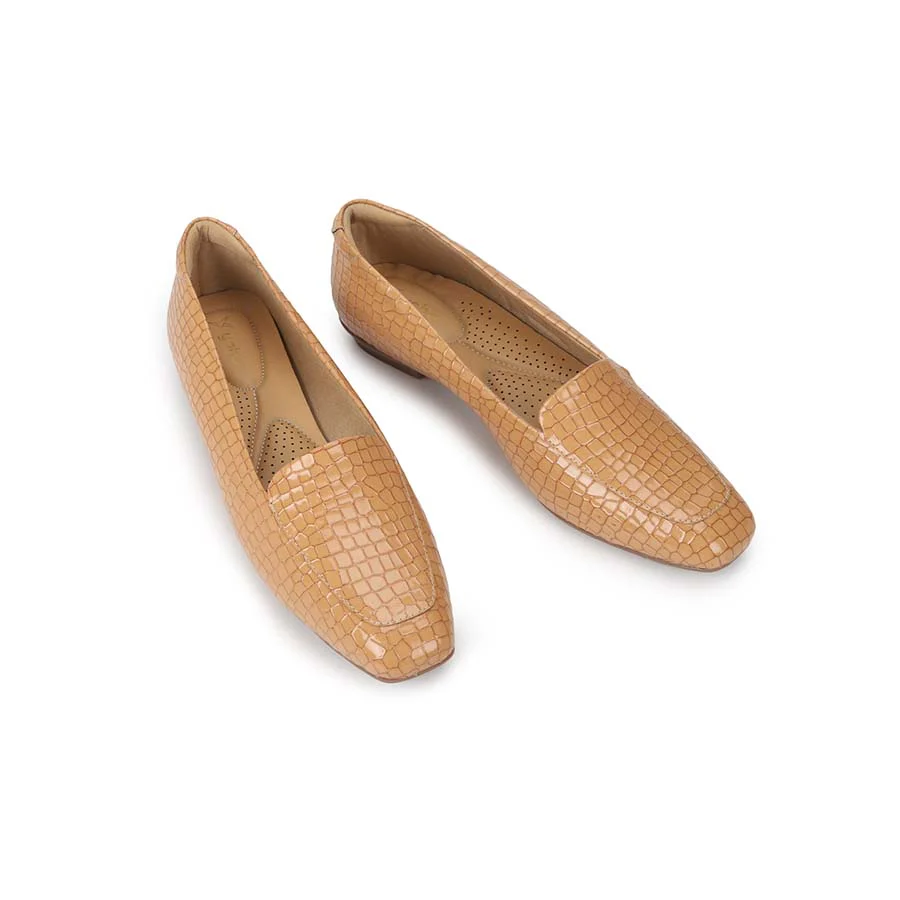 Bliss Casual Crocodile Printed Loafers for Women - Image 7